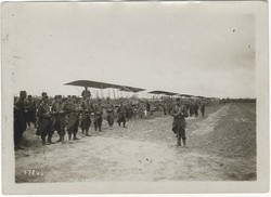 "Grandes manoeuvres de l'Ouest - 1912" at Tournon, formation of the ...