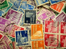 BAUTEN Serie. Tausende abgelöste und unsortierte Werte von 2Pf bis 5 ...