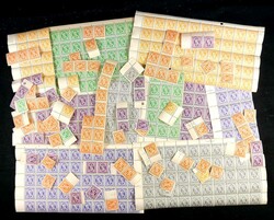 AM-Post Britischer Druck (meist). Kleiner Posten postfrische Marken ...