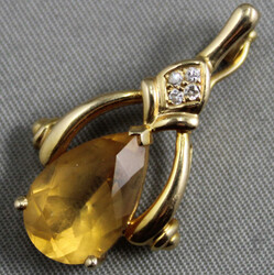 550.30: Jewelry, chains / pendants / necklaces