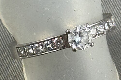 SOLITÄR, 585er Weißgold, Klassik trifft Moderne. Wunderschöne ...