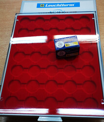 LEUCHTTURM Münzbox weinrot f. 35 Münzen in CAPS bis Ø 32 mm. plus ...