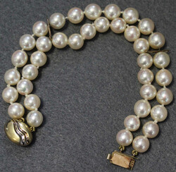 550.20: Schmuck, Armreife/Armbänder