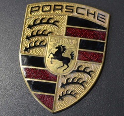 PORSCHE-SCHILD: emailliertes Porsche-Schild, Porsche-Schrift m. ...