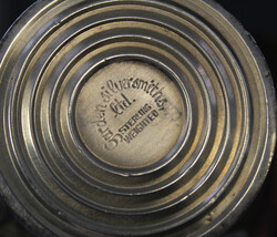 MILCH & ZUCKER-SCHALEN m. Tönung, Unterseite "Garden Silversmiths ...