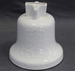 1936 OLYMPIA-SPARDOSE, Porzellan-Olympiaglocke Berlin, weißes ...