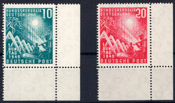 10 Pf Bundestag, je Ecke re.u. (UR waag. vorgefaltet), postfr. Pracht ...