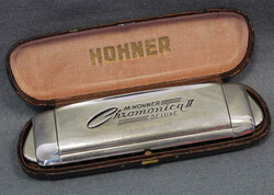 HOHNE CHROMONIKA II DE LUXE: Mundharmonika, verchromt in brauner Box