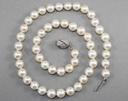 550.30: Jewelry, chains / pendants / necklaces
