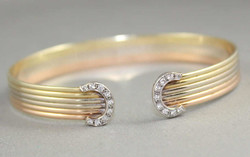 550.20: Jewelry, armrings and bracelets