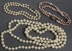 PERLEN-KONVOLUT: unregelmäßige Süßwasser-Zuchtperlen in ...