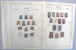 1918-1934 urige Slg. mit 450 Werten a. alten Schwartenblättern