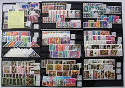 1961-1968 (ca.) postfr. Luxus-Slg. mit vielen kpl. Ausgaben u. Blocks ...