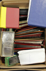 2 UMZUGSKARTONS: kunterbunte Auswahl an Münz-Zubehör, dabei viele ...