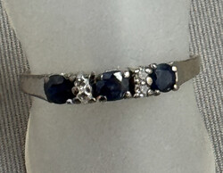 SAPHIR-RING 585er Weißgold, schmales Ringband m. 3 kl. ...