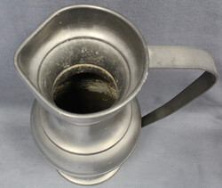 GROSSER ZINNKRUG: leicht bauchig, großer Ausgießer und Henkel, Ø o ...