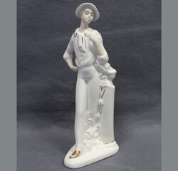 DAME MIT HUT: Porzellanfigur einer Dame, mit Jacke über der Schulter ...