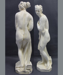 APHRODITE: Skulptur aus Kunststoff m. Podest ca. 20 x 19 cm, Höhe ca ...