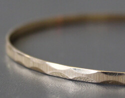 GOLD-ARMREIF 750er Gelbgold, schmäler und breiter werdendes, ...