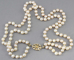 550.30: Jewelry, chains / pendants / necklaces