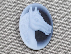 550.50: Schmuck, Edelsteine