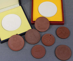 125.90: Auxiliary coins and tokens - porcelaine coins and token