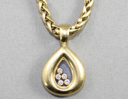 550.30: Schmuck, Ketten / Colliers / Anhänger