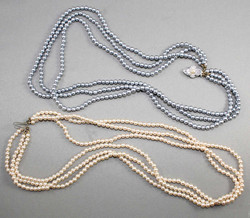 550.30: Schmuck, Ketten / Colliers / Anhänger