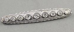 550.40: Schmuck, Broschen / Nadeln