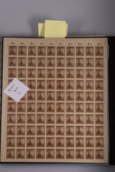 1945, 3 Pfg Tannen, über 50 Schalterbogen bzw. -teile im Album, mit ...