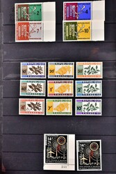 1962-1991, postfrische Sammlung im Einsteckbuch, bis 1968 komplett, ...