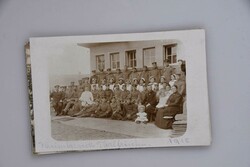 1900-1930, über 260 Foto-Ansichtskarten und Fotos von Frauen, ...