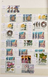 1869-1990 (ca)., umfangreicher Bestand in sechs Einsteckbüchern, ...