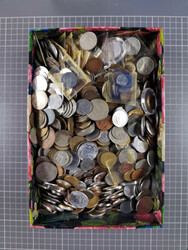 ALLE WELT: 1875/1981 ca., bunte Mischung Umlaufmünzen, ca. 8 kg