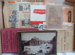 385810: Industry and Economy, Photography, Cameras