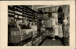 Altona Geschäftsansicht Foto-AK I-II  Automatically generated ...