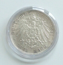 22: Numismatic