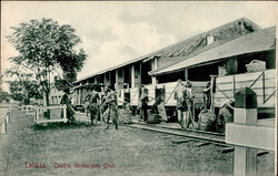 LABUAN (Malaysia) - Coolies discharging Coal I