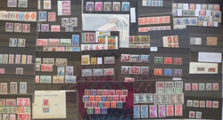 Alle Welt/Europa - kleine WuKi Schachtel mit Briefmarken von Alt bis ...