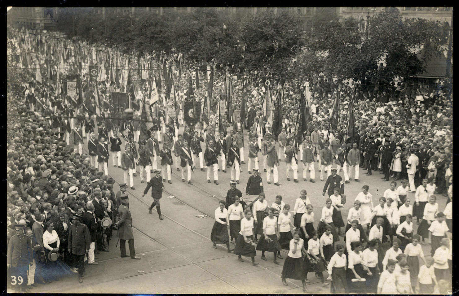 Erinnerungskarte an das 1. Deutsche Arbeiter- Turn- und Sportfest in ...