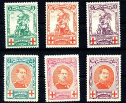 Rotes Kreuz 1914 und 1915, siehe Abbildung.