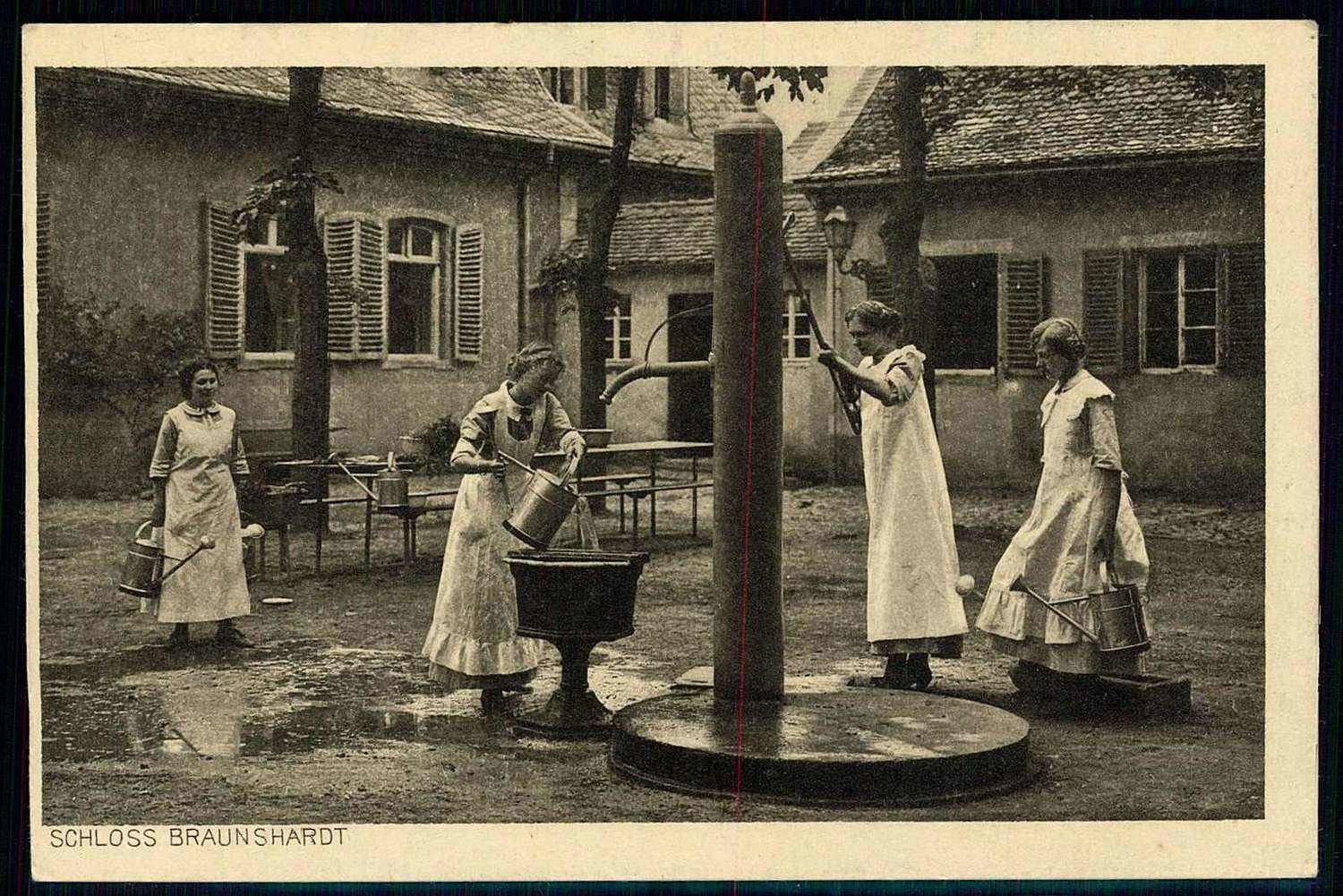 Ausbildung, Kindergarten, Schule usw., HIER 'Deutsche Frauenschule ...