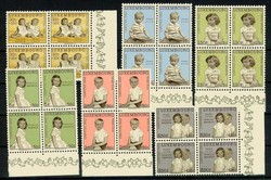 einheitl. in Viererblöcken mit Bogenrand, tadellos postfrisch.