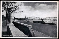 Düsseldorf, Rheinfufer mit Skagerrakbrücke, echt gelaufen, gute ...