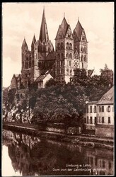 Limburg a. d. Lahn: s/w.-Fotokarte 'Dom von der Lahnbrücke gesehen', ...