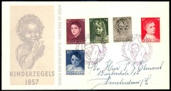 Für das Kind 1957, auf echt glaufenem Schmuck-FDC, Pracht. M€ 25,--