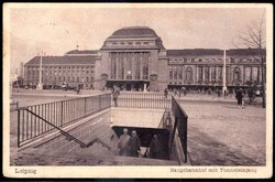 Leipzig: s/w.-AK mit Ansicht vom Hauptbahnhof mit Tunneleinstieg, ...