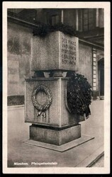 München: s/w.-AK mit Ansicht des Pfalzgedenksteins, ungebraucht, ...