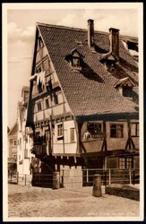 Ulm: s/w.-Fotokarte mit Ansicht des Alten Hauses an der Blau, ...