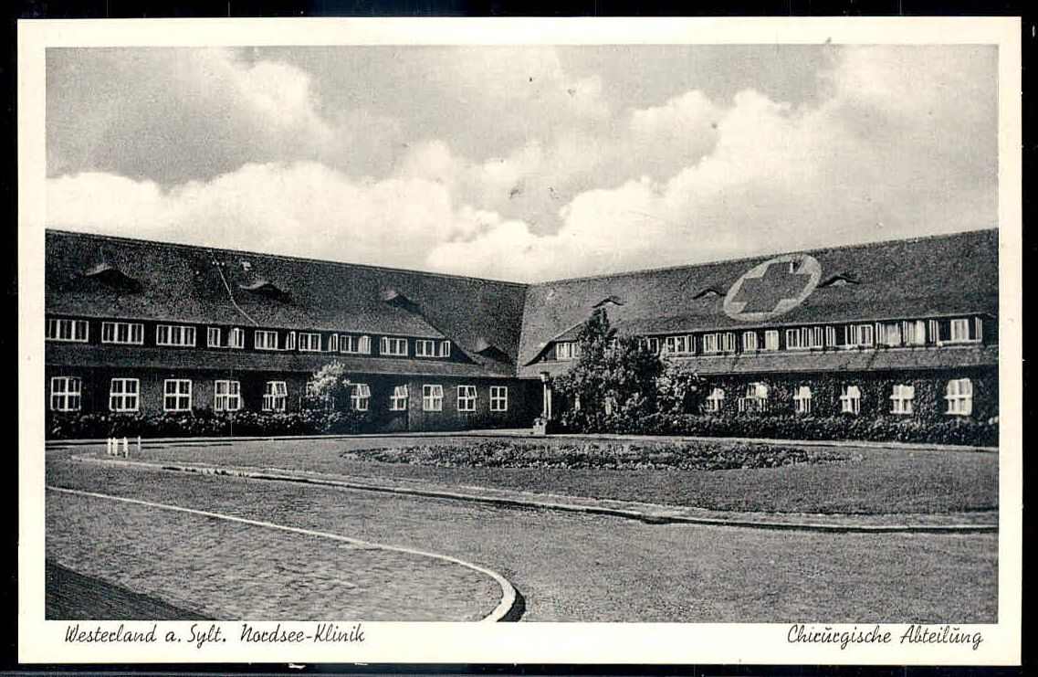 Westerland auf Sylt: s/w.-Fotokarte der Nordsee-Klinik, hier ...